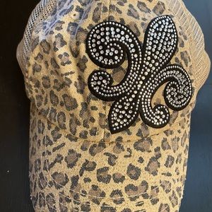 Rhinestoned Fleur De Lis, Cheetah baseball cap
